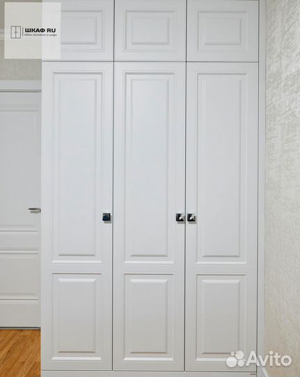 Шкаф распашной с фрезеровкой