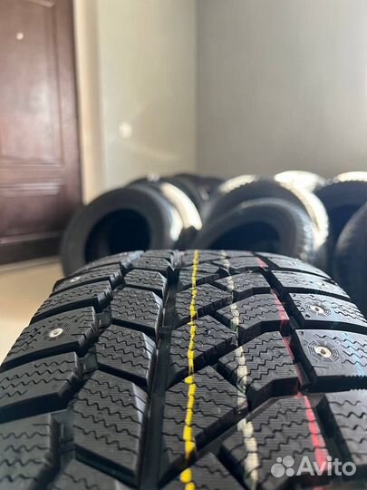 Viatti Brina Nordico V-522 205/60 R16 92T