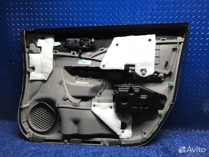 Дверная карта обшивка передняя левая Honda Cr-V 4