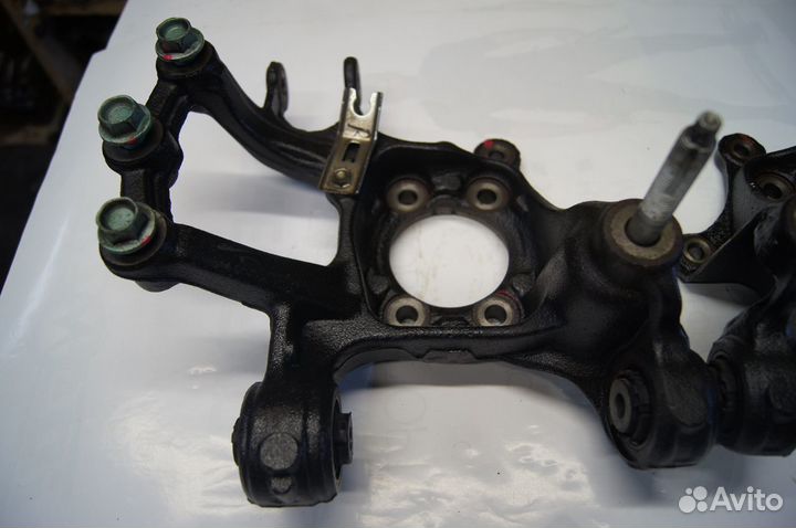 Задний поворотный кулак на мазда 6 gj