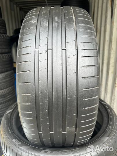 Pirelli P Zero 275/35 R22 и 315/30 R22 104W