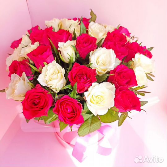 Розы в шляпной коробке