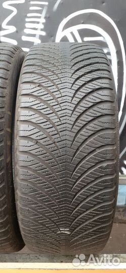 Goodyear Vector 4Seasons Gen-2 225/55 R17