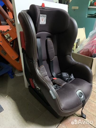 Детское автомобильное кресло