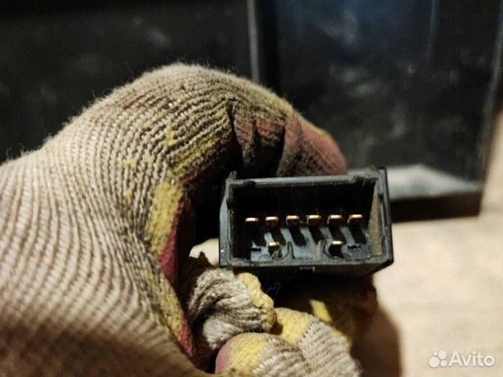 Кнопка аварийной сигнализации Kia Spectra