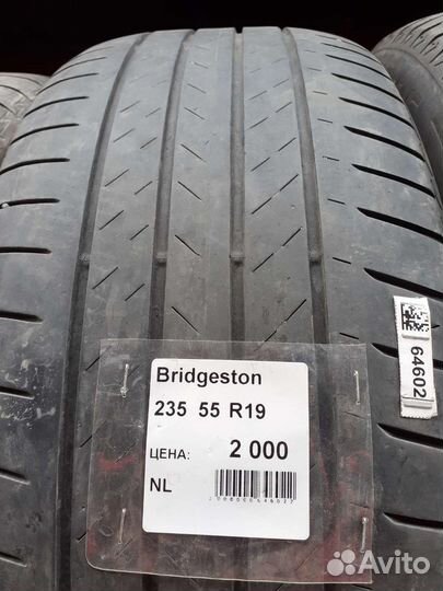Bridgestone Alenza 001 235/55 R19