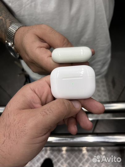 Беспроводные наушники Apple AirPods Pro 2