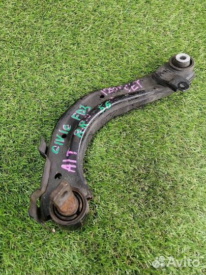 Рычаг задний правый Honda Civic FD3