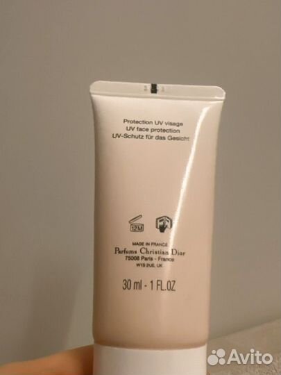 Dior snow tone UP spf 50+PA+++