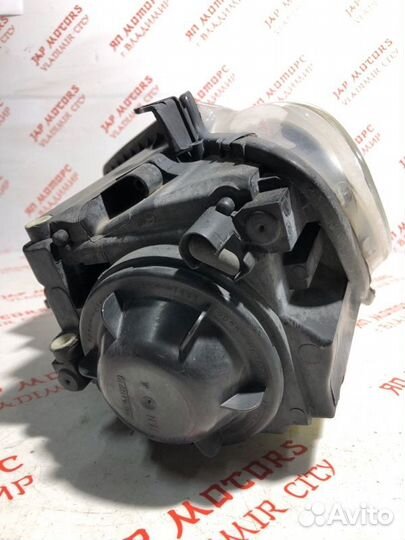 Фара галогеновая правая Volkswagen Touran 1T BMY