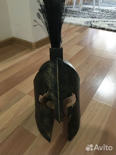 Спартанский шлем