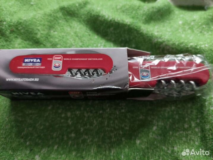 Нож складной швейцарский