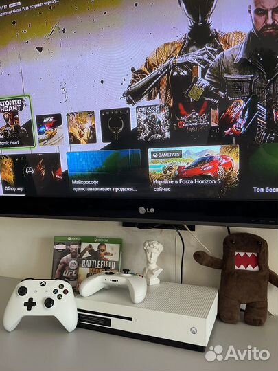 Xbox One S +450игр +2 Джоя