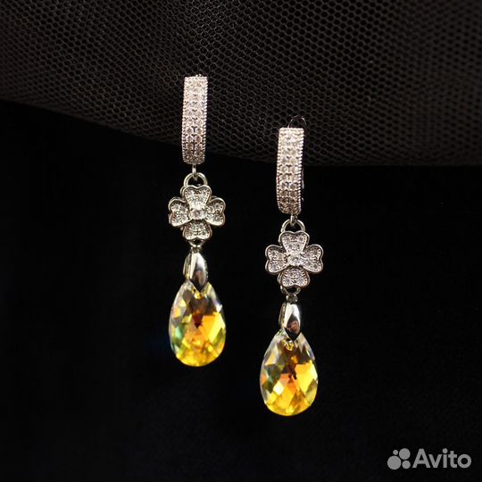 Серьги Swarovski в нескольких цветах