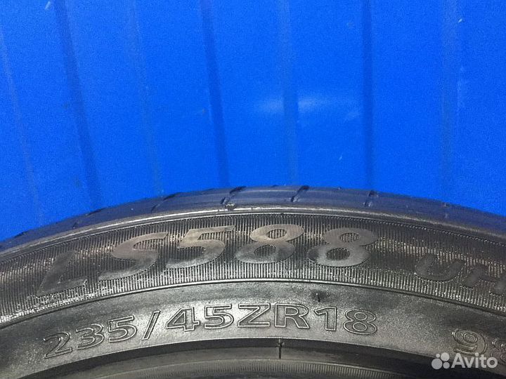 Landsail LS588 UHP 235/45 R18