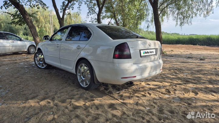 Skoda Octavia 1.8 AT, 2013, 229 100 км