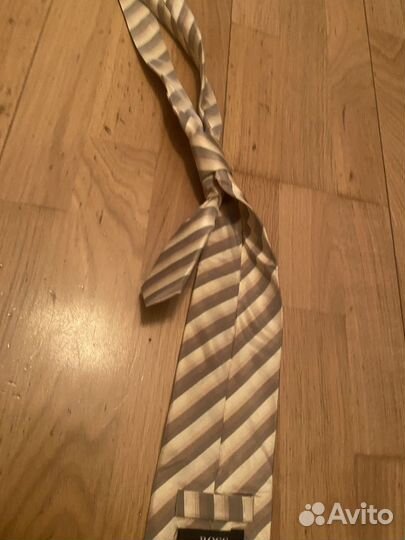 Галстук мужской оригинальный Hugo Boss