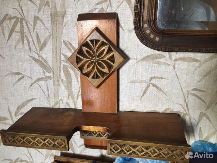 Полки настенные деревянная ваза и ложка дерево