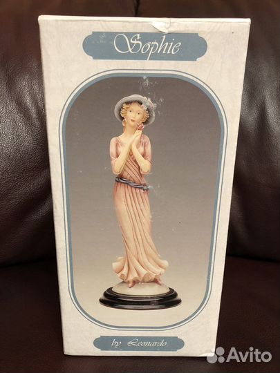 Статуэтка Дама (The Leonardo collection)