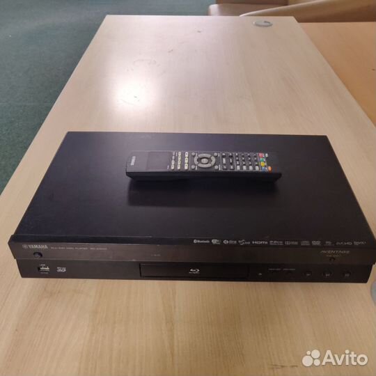 Blu ray плеер Yamaha BD-A1040