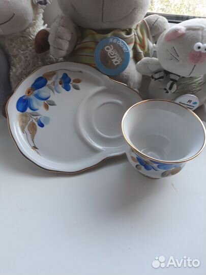 Бокал с блюдцем серия