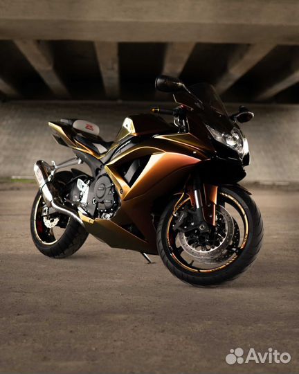 Suzuki gsxr 750