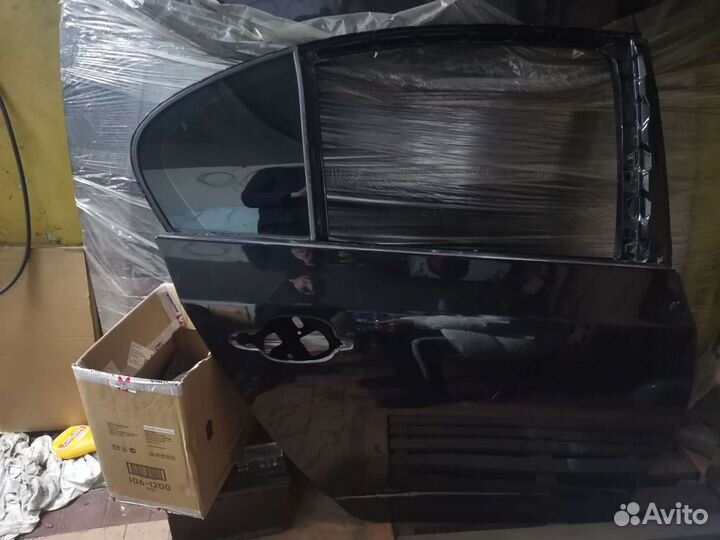 Дверь задняя правая BMW E60 black sapphire metalli