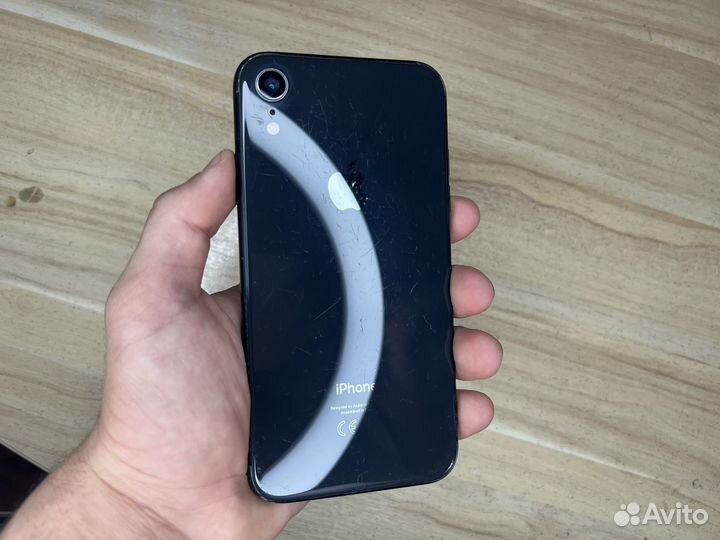iPhone Xr, 64 ГБ
