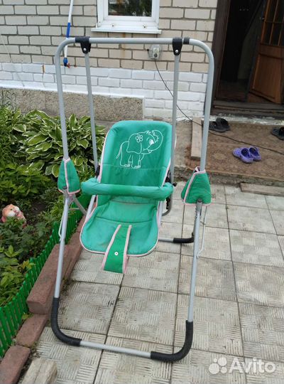 Детская качелька