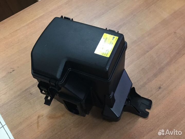 9452547 Vоlvo хc90 Кoрпус блока предoхpанителей в