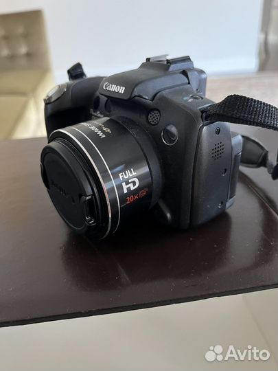 Фотоаппарат Cannon sx1is