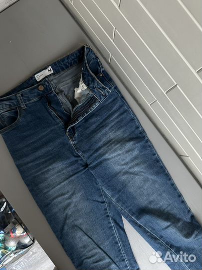 Джинсы