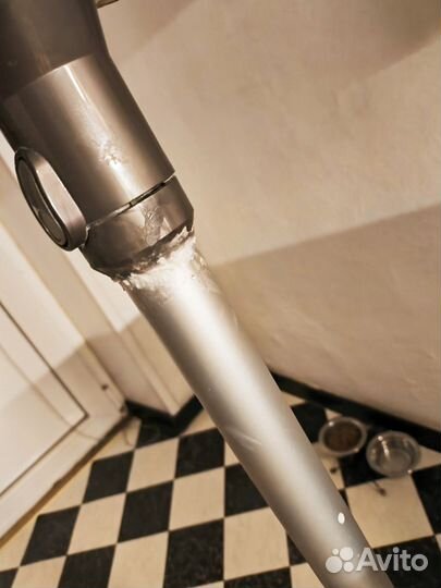 Пылесос dyson dc62