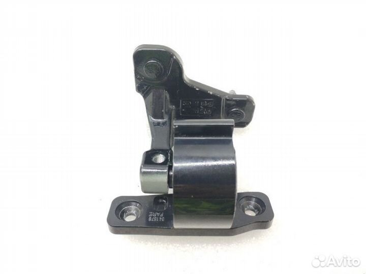 Петля двери передняя правая Mercedes-Benz E-Class