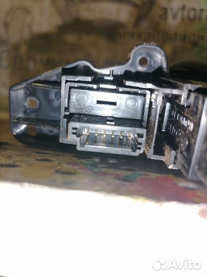 Кнопка аварийной сигнализации Hyundai Solaris