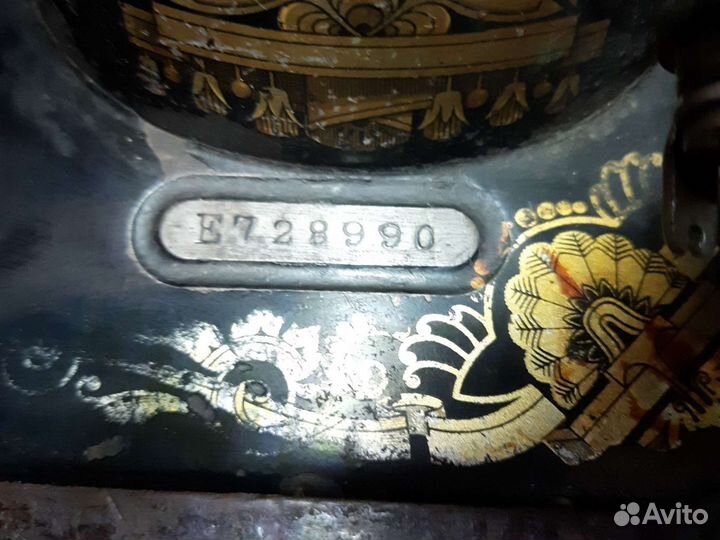 Швейная машина Singer