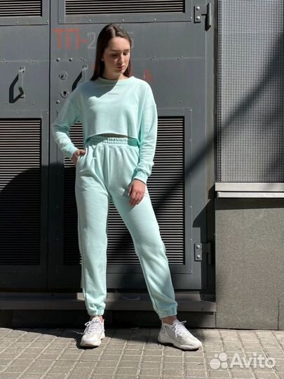 Спортивный костюм