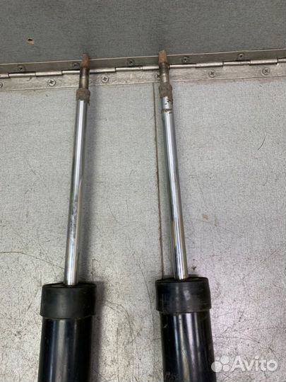 Амортизатор задний Kia Ceed 1 2008