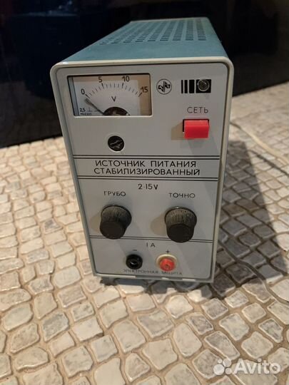 Источник питания стабилизированный