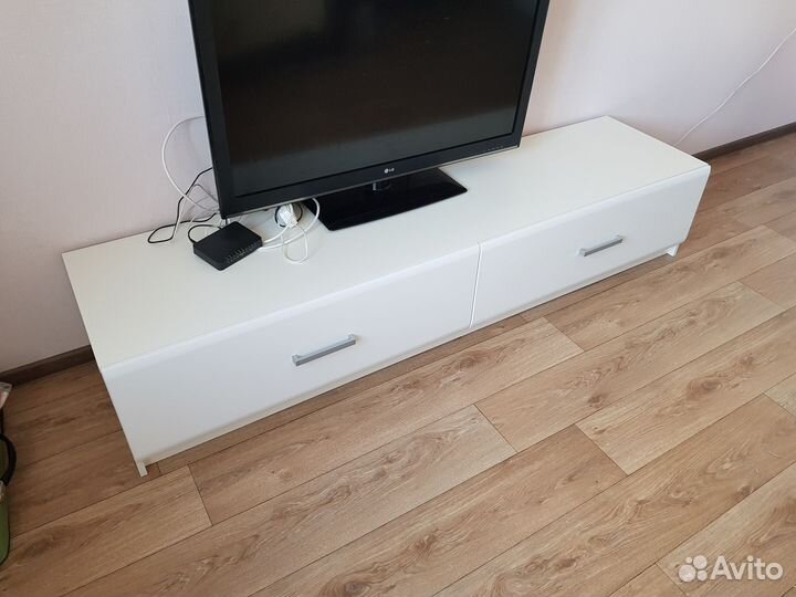 Тумба под тв 2 метра