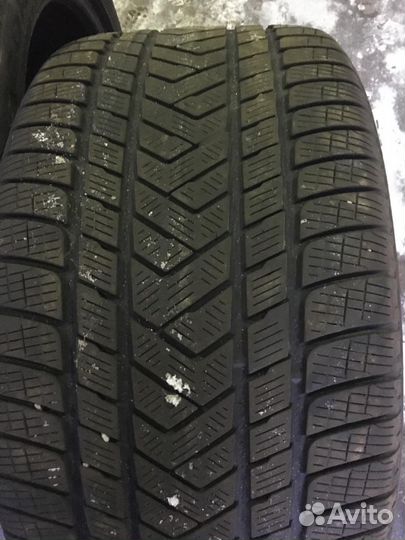 Pirelli Scorpion 275/40 R21 и 305/35 R21 107V
