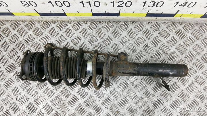 Стойка передняя левая на Ford Fusion 1