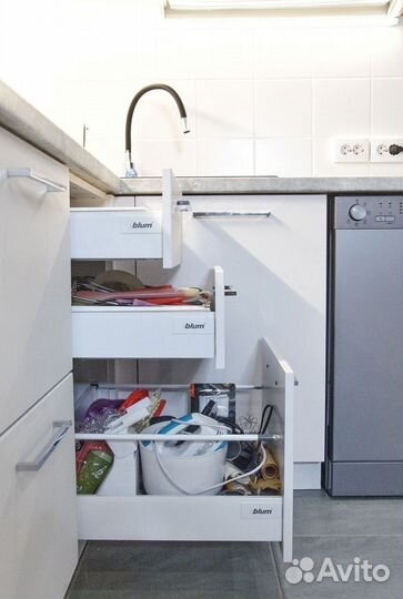 Угловая кухня на заказ