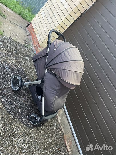 Коляска прогулочная carello pulse