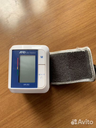 Тонометр на запястье
