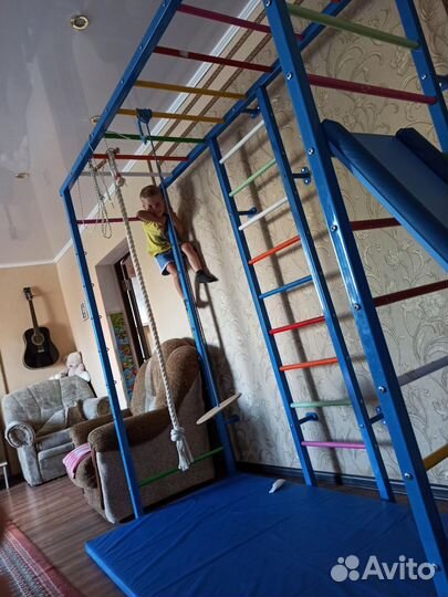 Детская спортивная шведская стенка