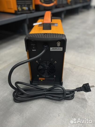 Полуавтомат сварочный Сварог Real Tig 200 W223-1