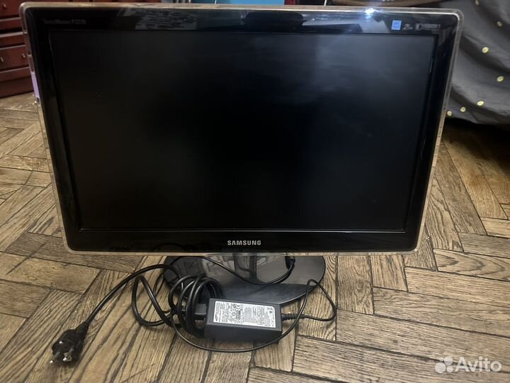 Монитор samsung P2270