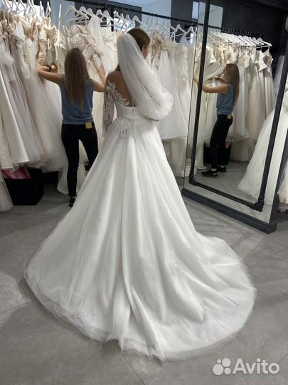 Свадебное платье