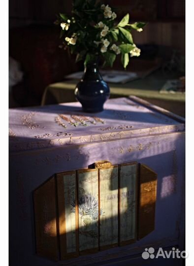 Винтажная тумбочка